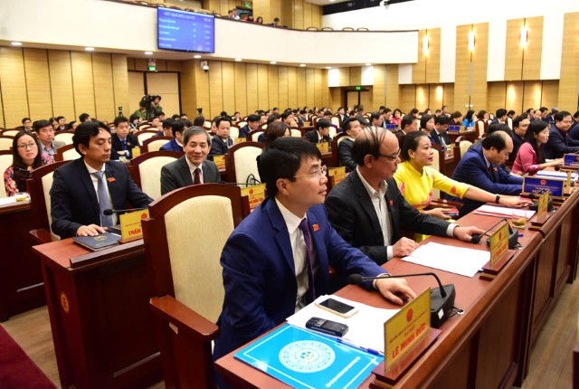 Thông qua 2 Nghị quyết về bảng giá đất giai đoạn 2020 - 2024 và sáp nhập, đặt tên, đổi tên thôn, tổ dân phố thuộc 12 huyện, thị xã